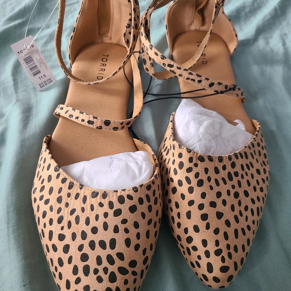 NEVER WORN! Torrid Leopard Print Flats